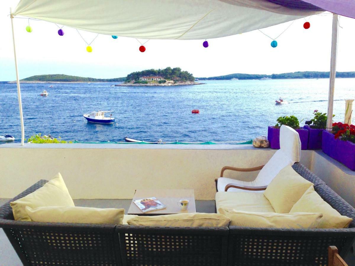 Seafront Rooms ฮวาร์ ภายนอก รูปภาพ